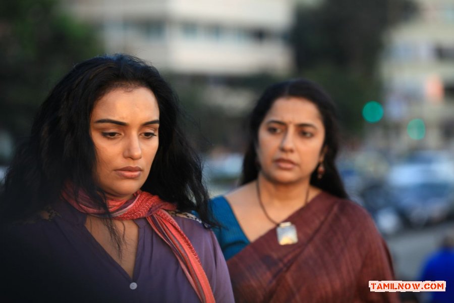 Swetha Menon Suhasini In Uyiyin Osai 951