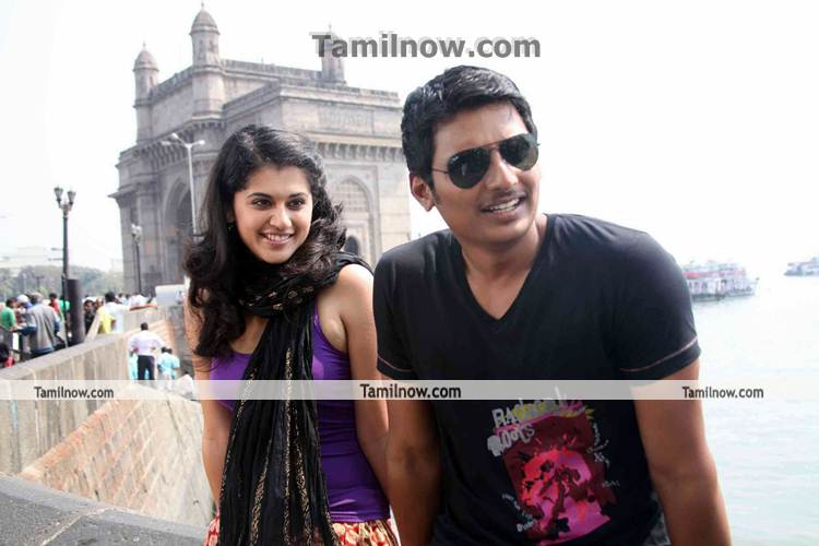 Jeeva Tapsee Vandhaan Ventraan Still 3