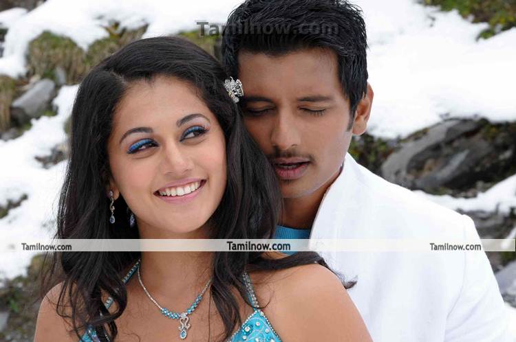 Jeeva Tapsee Vandhaan Ventraan Still 5