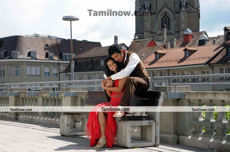 Jeeva Tapsee Vandhaan Ventraan Still 9