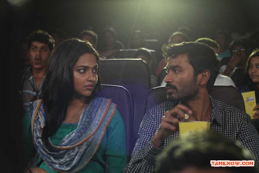 Dhanush Amala Paul Velai Illa Pattathari 946