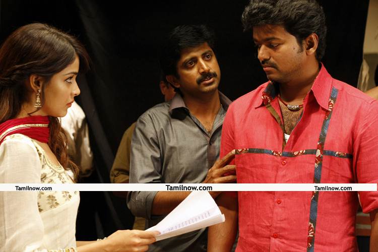 Velayudham Working Still 3