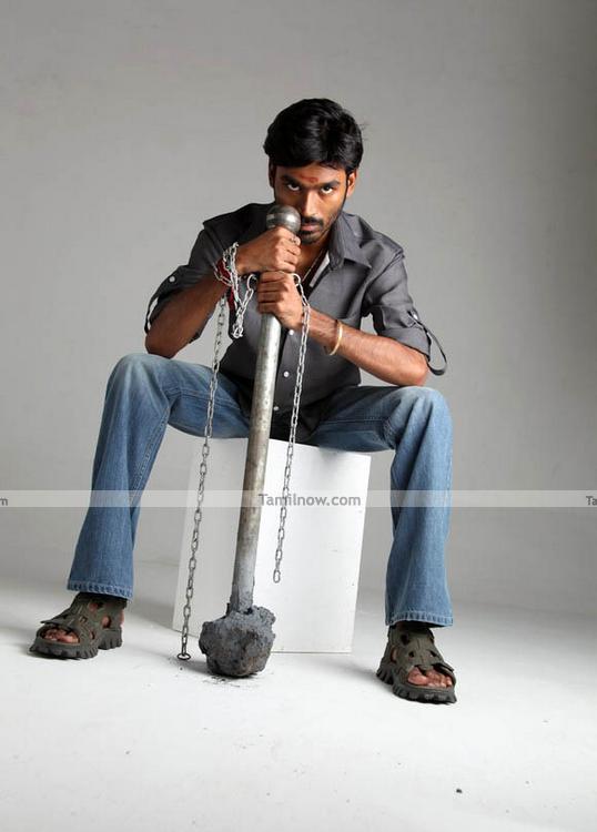 Dhanush In Vengai Pics 8