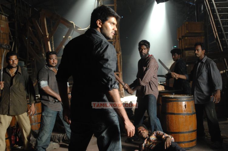 Arya Vettai Movie Still 23