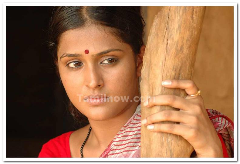 Remya Nambeesan Stills 6