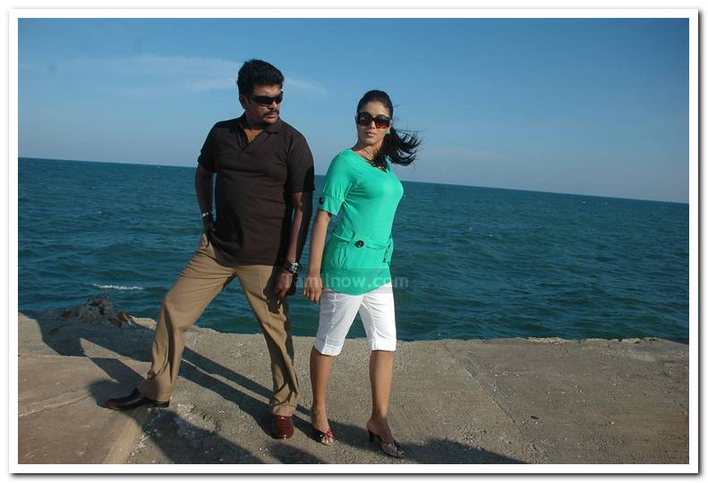 Parthiban And Poorna 1