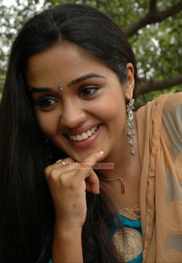 Ananya In Yaar Ival 161