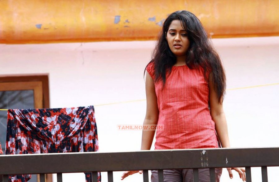 Ananya In Yaar Ival Movie 158