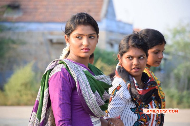 Yookkiyan Varan Sombai Thooki Ulla Vei Movie 2015 Photo 7530