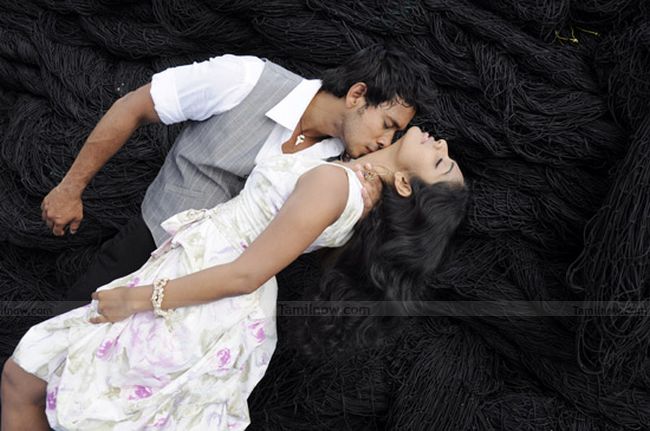 Bharath And Rima Kallingal In Yuvan Yuvathi 12