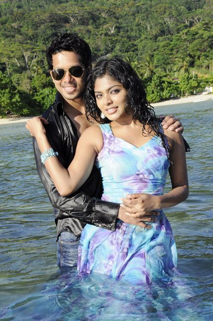 Bharath And Rima Kallingal In Yuvan Yuvathi 4