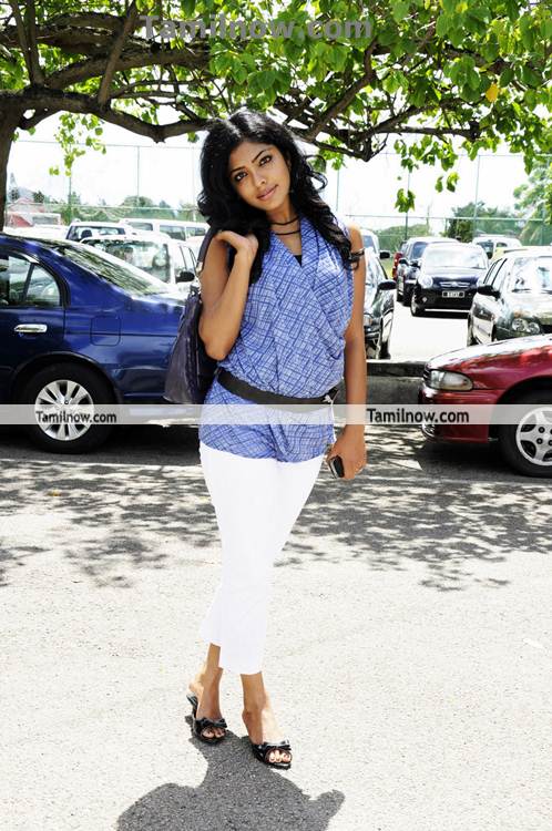 Rima Kallingal Hot Stills Yuvan Yuvathi 23