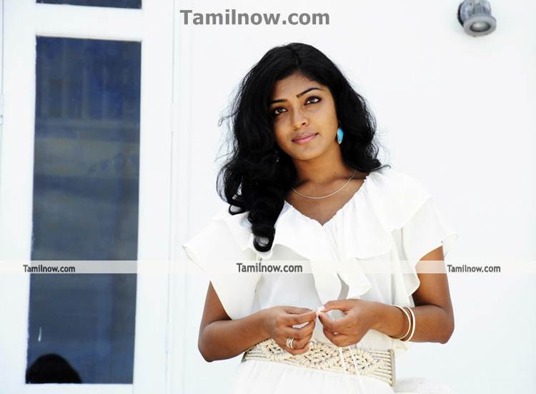 Rima Kallingal Hot Stills Yuvan Yuvathi 8