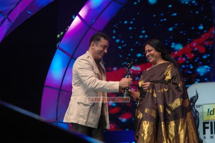 Kamal Haasan And Seema At 59th South Indian Filmfare Awards 780