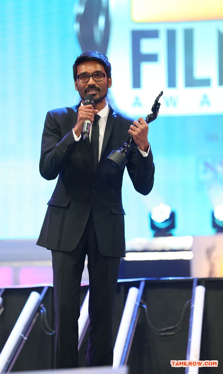 Dhanush Won The Best Critics Award 2013 521