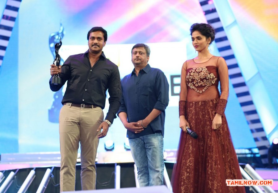 Sunil Won The Best Actor In Supporting Roletelugu For Film Tadaka 691