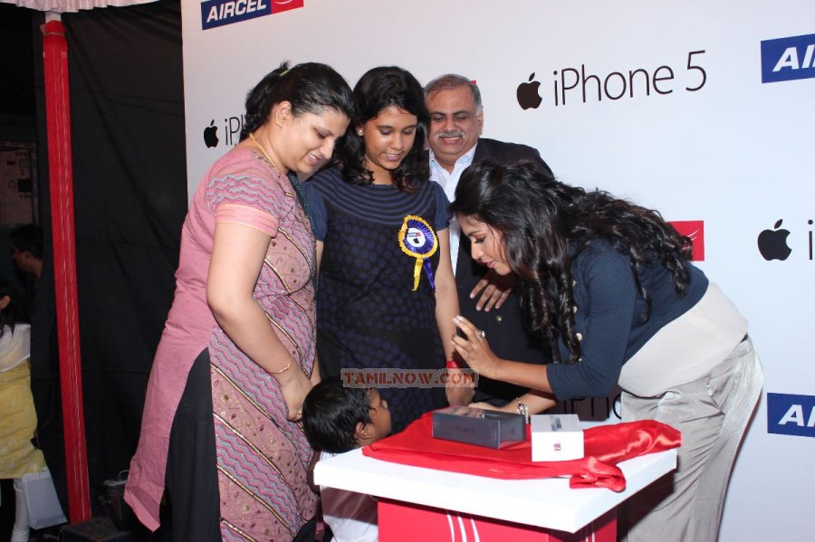 Amala Paul At I Phone 5 Launch Photos 9638