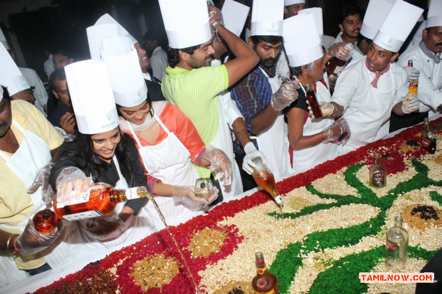 Cake Mixing At Hotel Green Park 7325