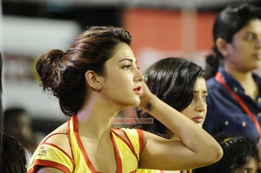 Sruthi Haasan Chennai Rhinos 175