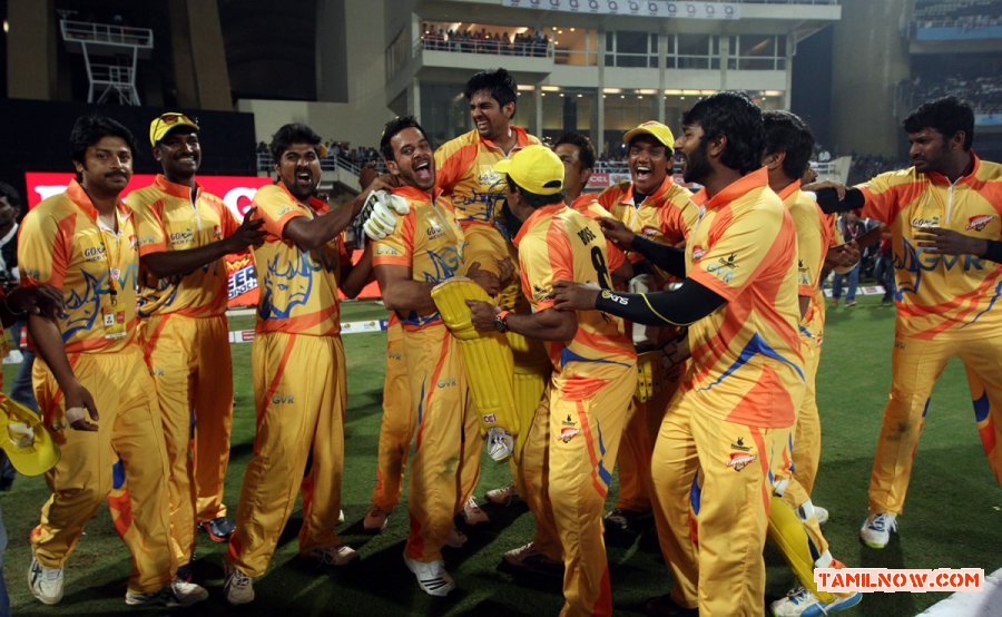 Ccl 4 Mumbai Heroes Vs Chennai Rhinos Match Stills 9942