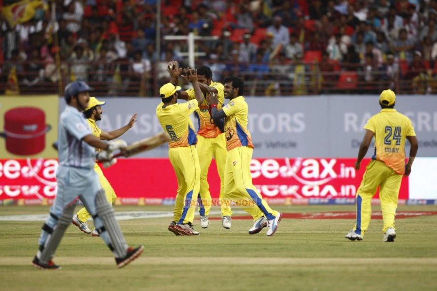 Ccl Chennai Rhinos Vs Bhojpuri Dabangs Stills 5979