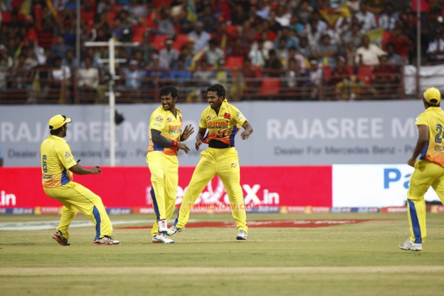 Ccl Chennai Rhinos Vs Bhojpuri Dabangs Stills 8877