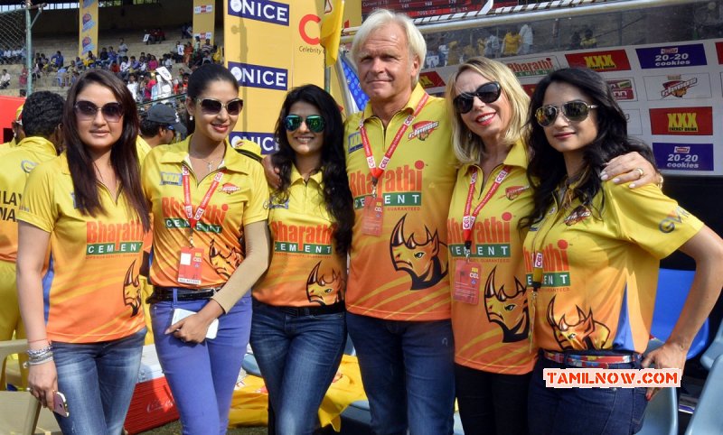 Ccl5 Chennai Rhinos Vs Veer Marathi Match Tamil Function Jan 2015 Stills 6183