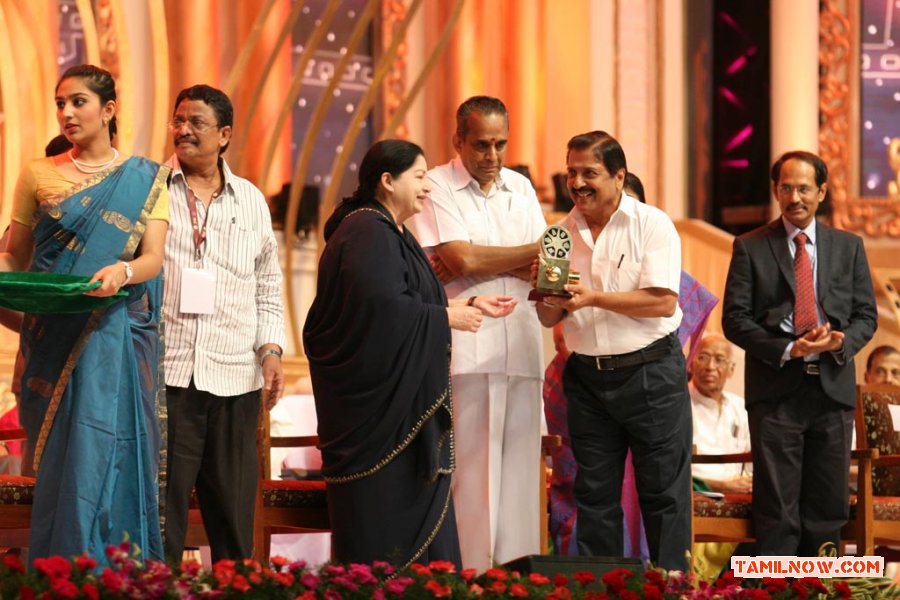 Sivakumar And Cm Jayalalitha At 100 Years Of Indian Cinema 642