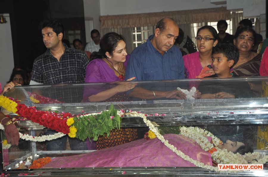 Celebrities Pay Last Respects To Manjula Vijayakumar Stills 5934