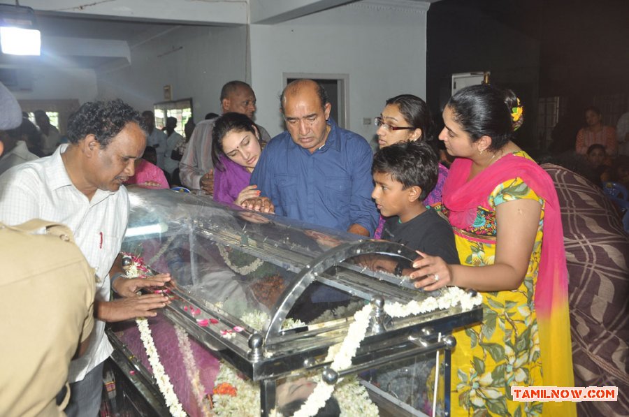 Celebrities Pay Last Respects To Manjula Vijayakumar Stills 7173