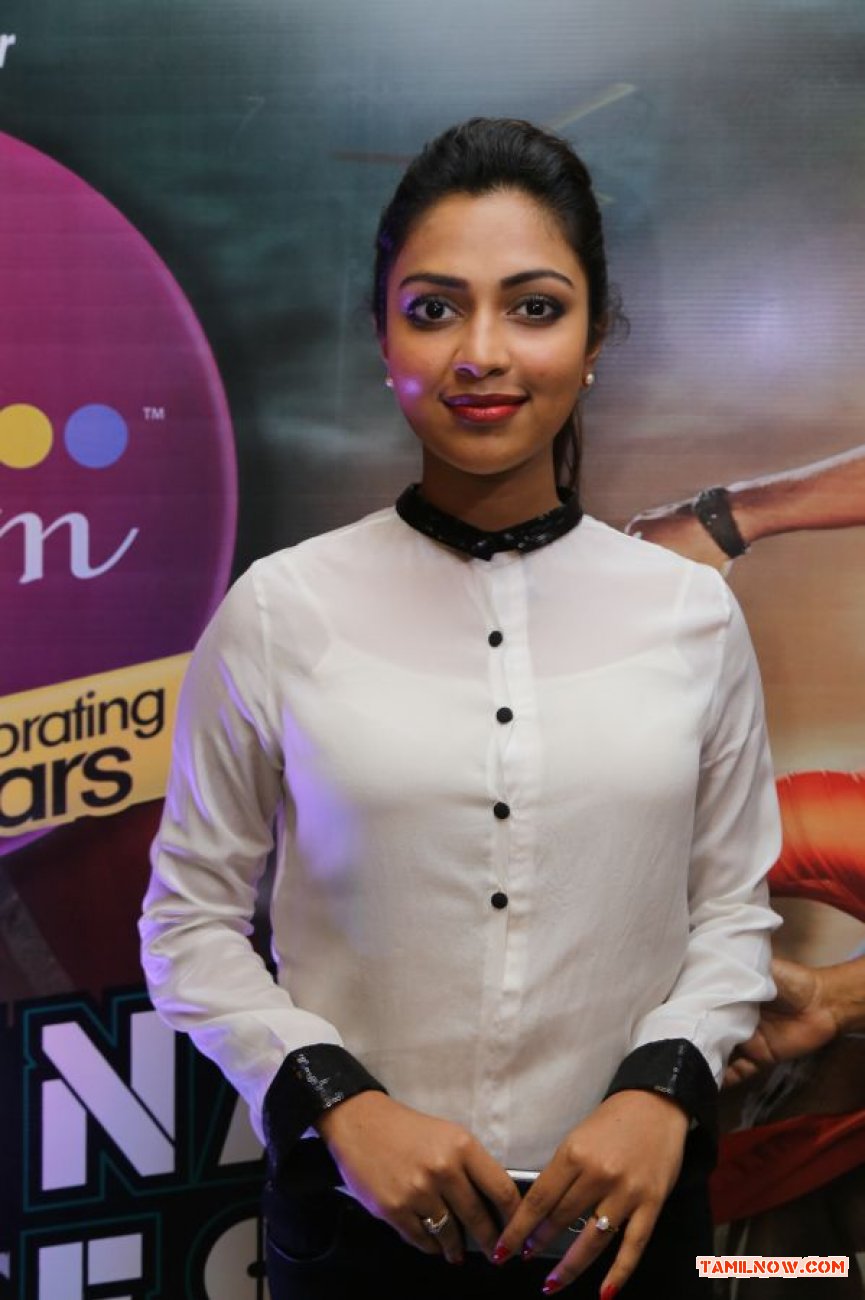 Amala Paul At Chennai Express Premiere Show 431