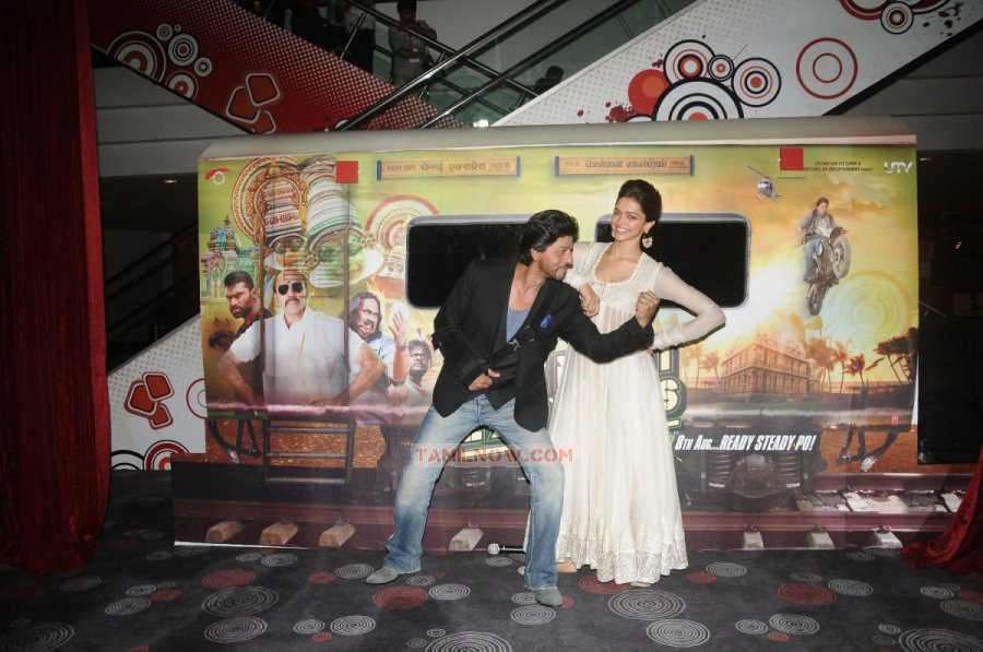 Chennai Express Trailer Launch 8999