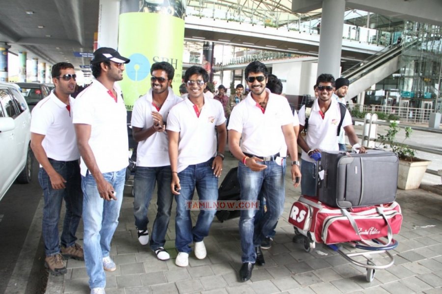 Chennai Rhinos Team At Hyderabad 3359