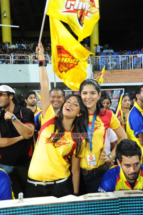 Amala Paul And Deeksha Seth At Ccl 2 Semi 280