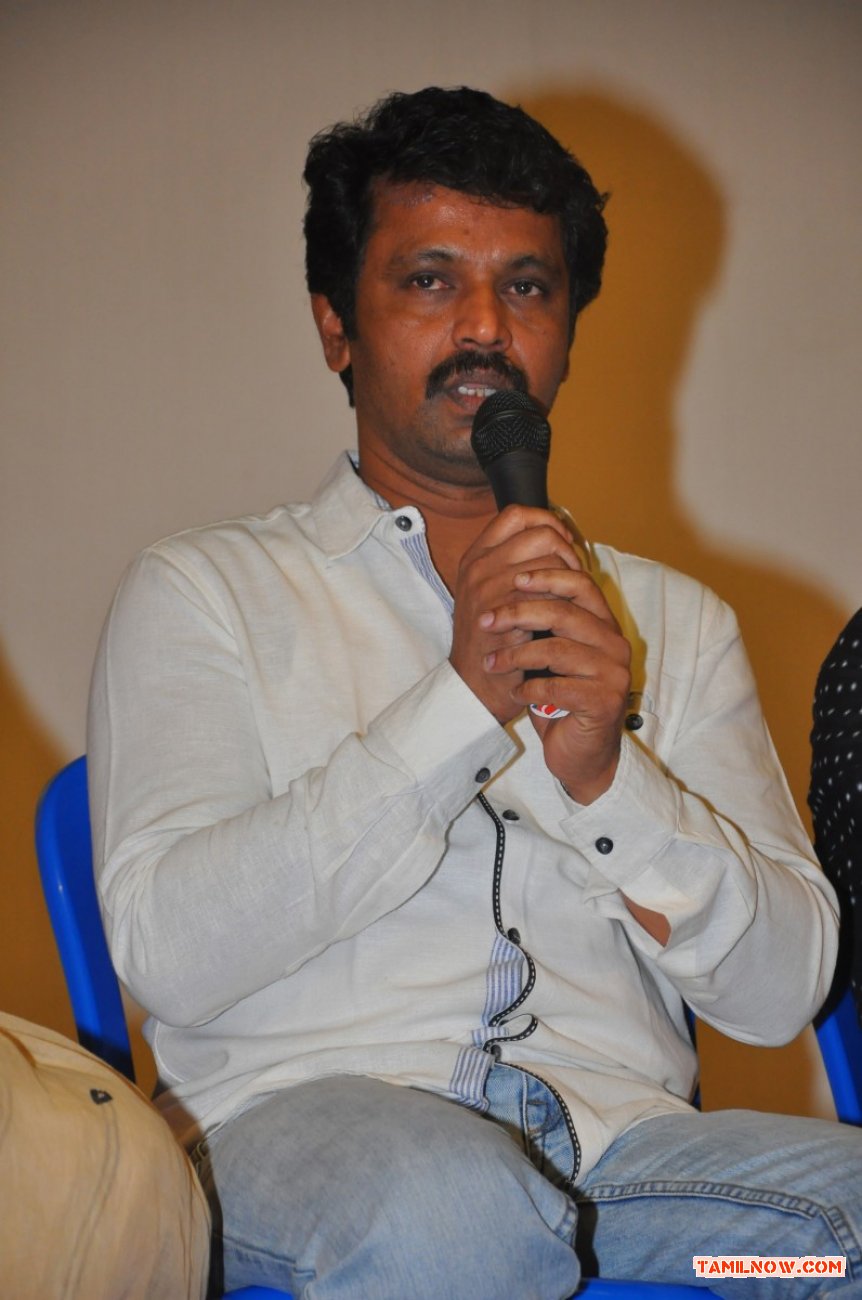 Director Cheran Pressmeet 2419