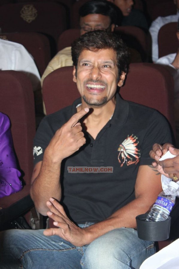 Vikram At Edison Awards 2013 524