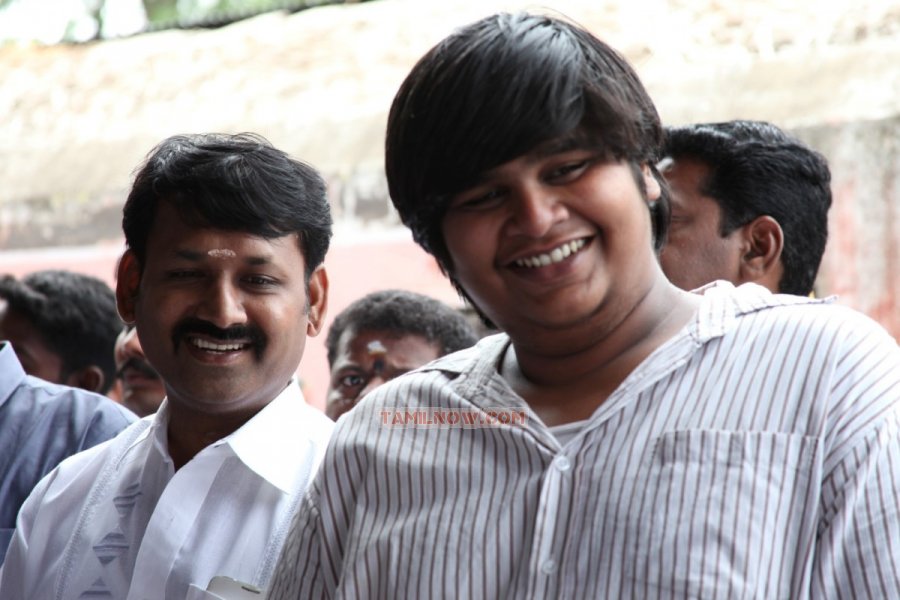 Jigarthanda Movie Pooja 331