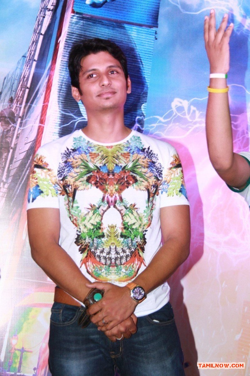 Jiiva Unveils Spiderman At Forum Mall 8854