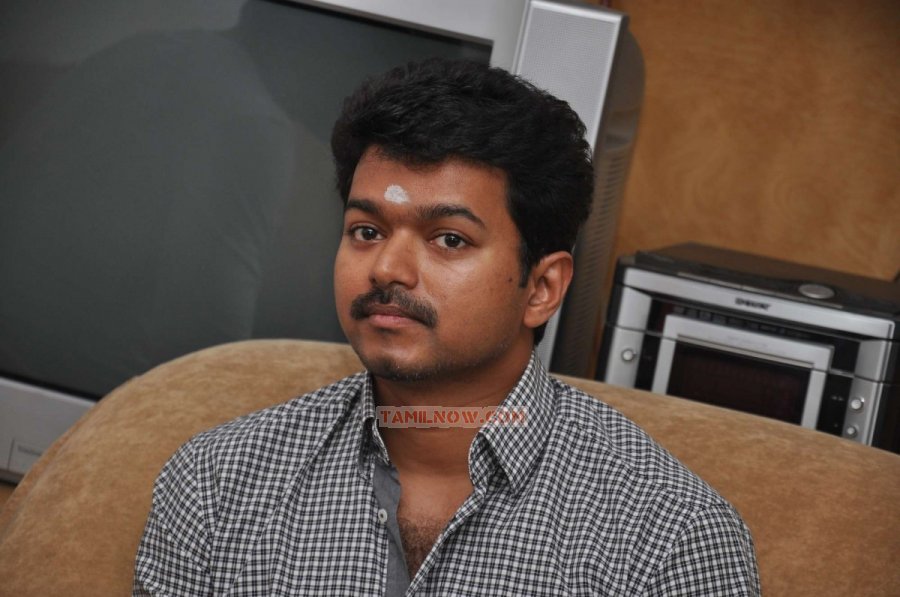 Ilaiyathalapathy Vijay At Jilla Launch 482