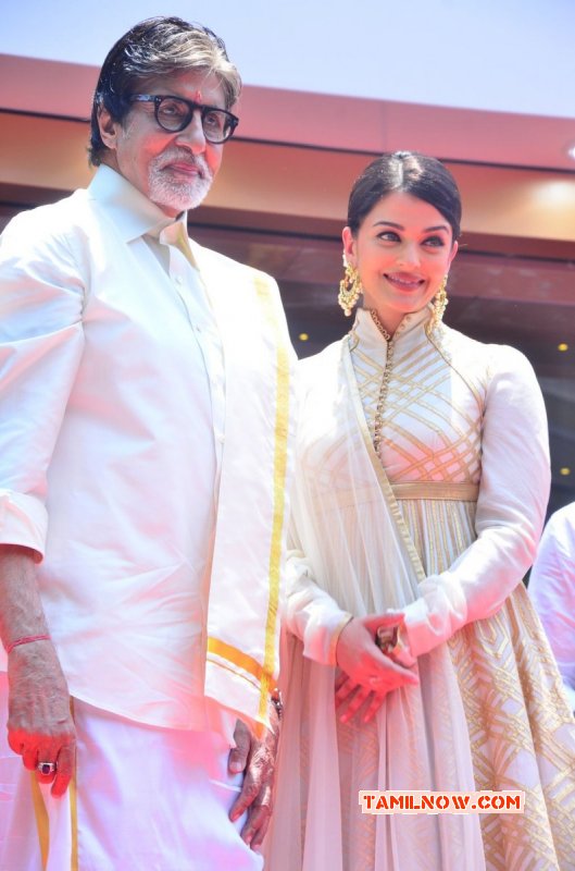 Amitabh Bachchan Aishwarya Rai Photo 381