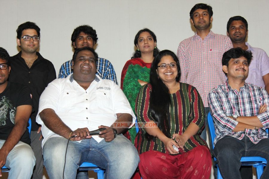 Kolai Nokku Paarvai Press Meet 9945