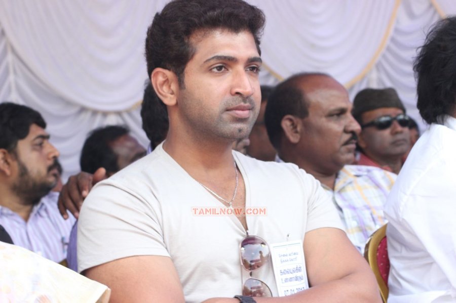 Arun Vijay 338