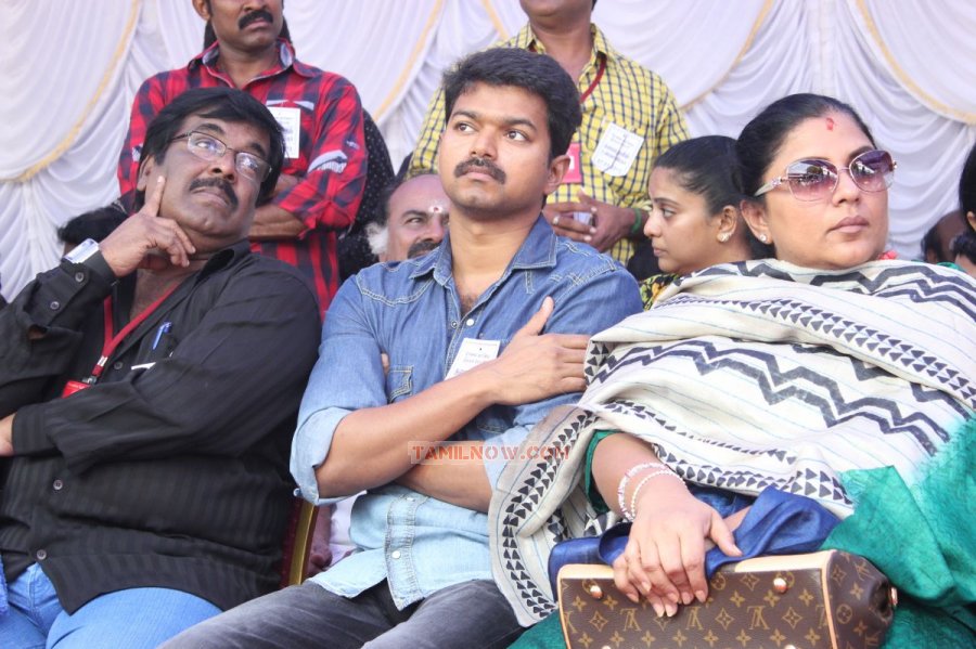 Vijay And Sripriya 978