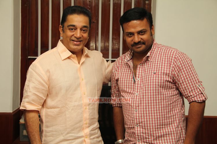 Kumki Team Meeting With Kamalhaasan 292