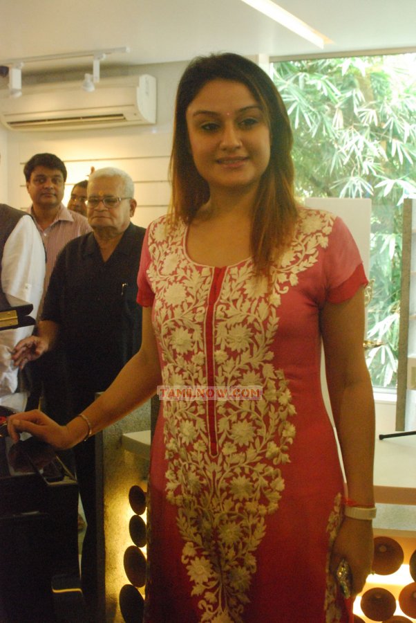 Sonia Agarwal 67 741