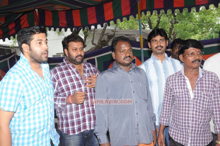 Naan Nallavan Movie Launch 652