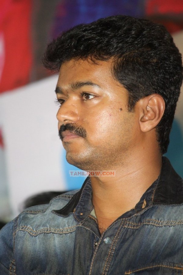 Ilaiyathalapathy Vijay At Audio Launch 425