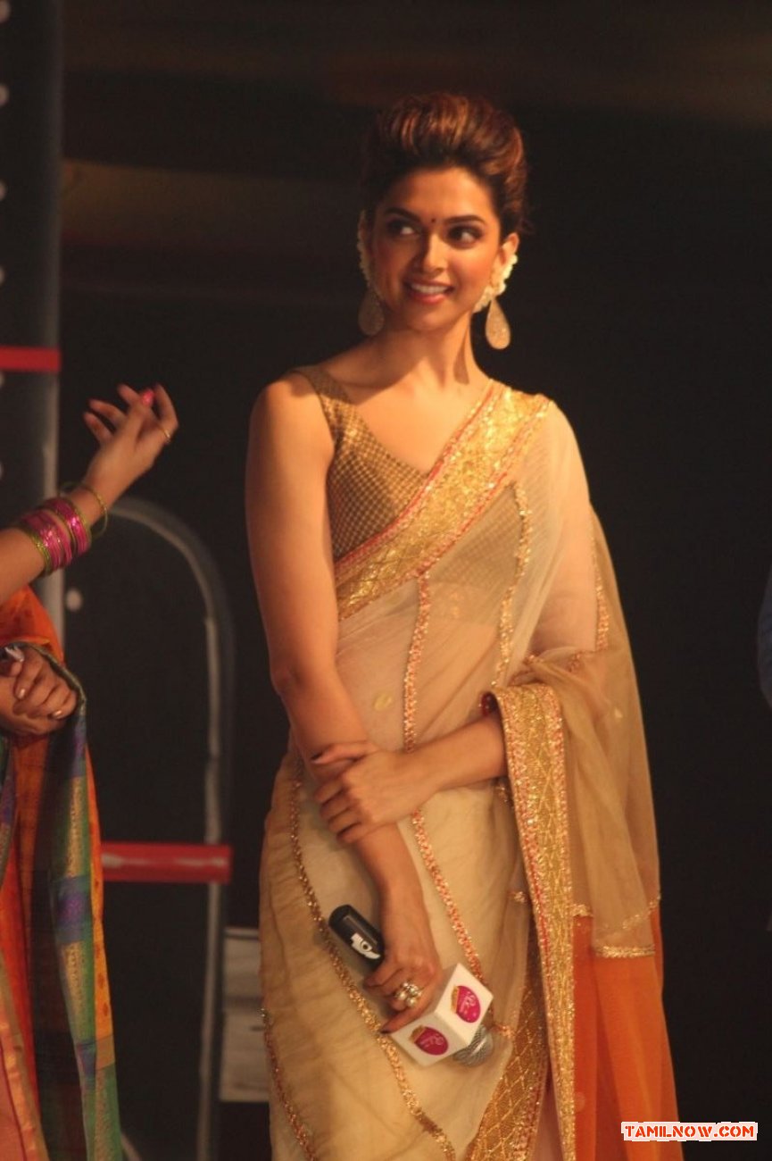 Palam Silks Chennai Express Meena Hunt Grand Finale 6336