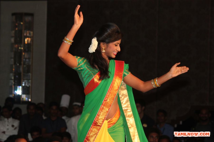 Palam Silks Chennai Express Meena Hunt Grand Finale 8170