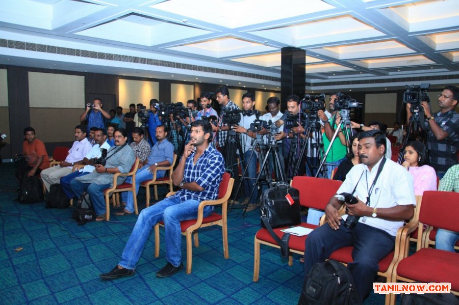 Pandiyanaadu Cochin Pressmeet 7985